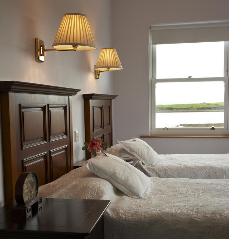 Seapoint House Bed & Breakfast Westport Room photo