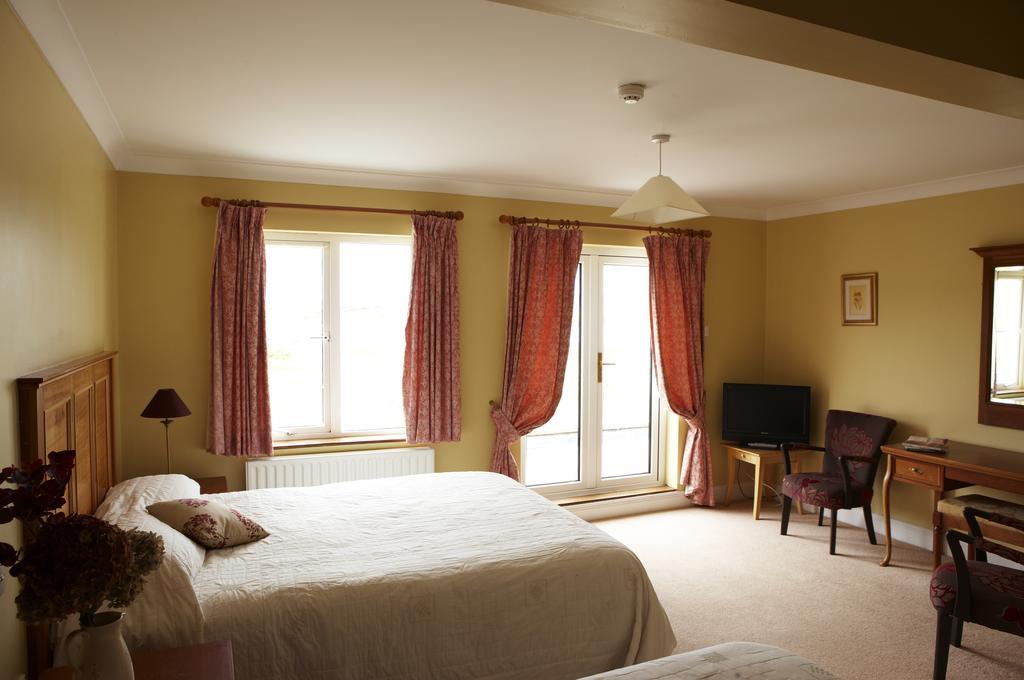 Seapoint House Bed & Breakfast Westport Room photo